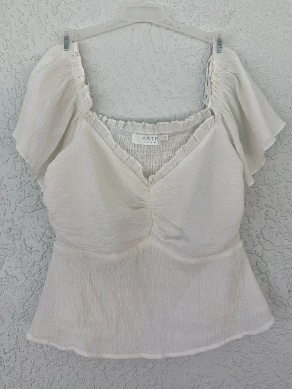 ASTR cream Textured Puff Sleeve Peplum Blouse size L